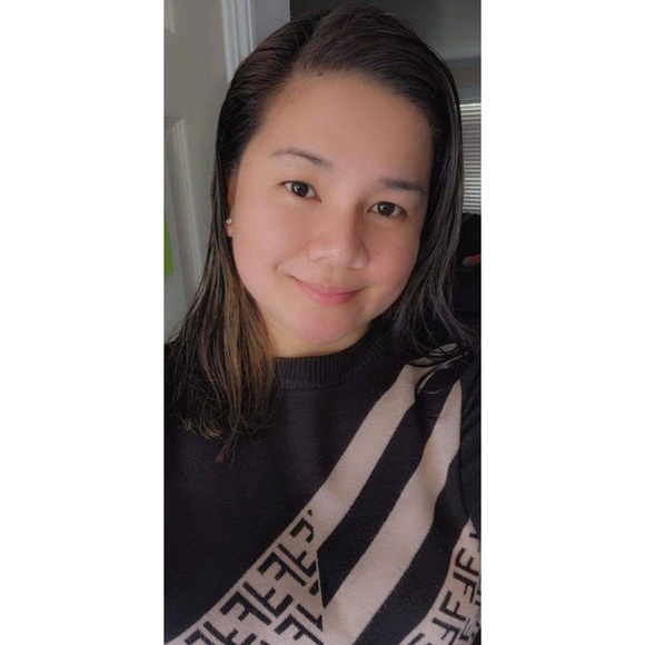 Meet your Posher, Gladys - Picture 1 of 1